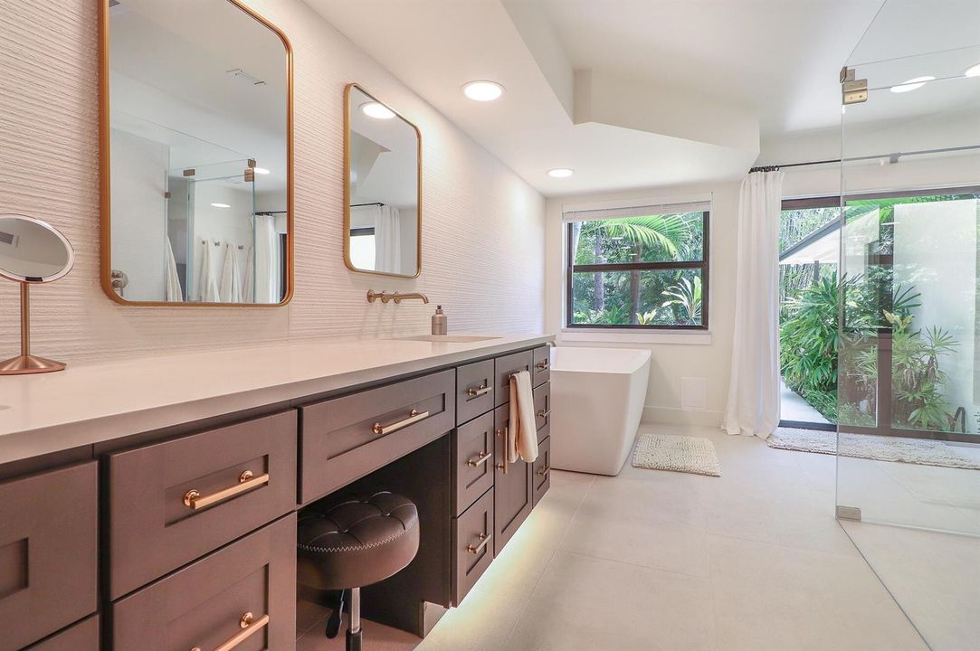 26-Master Bathroom