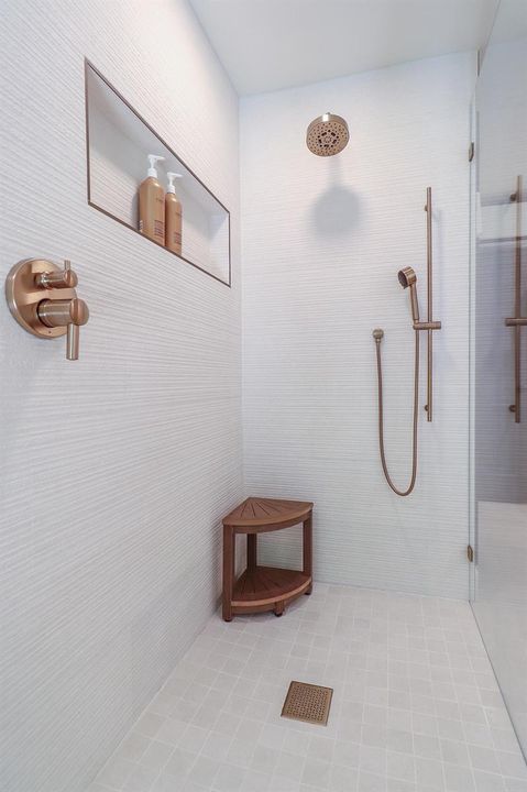 28-Master Bathroom