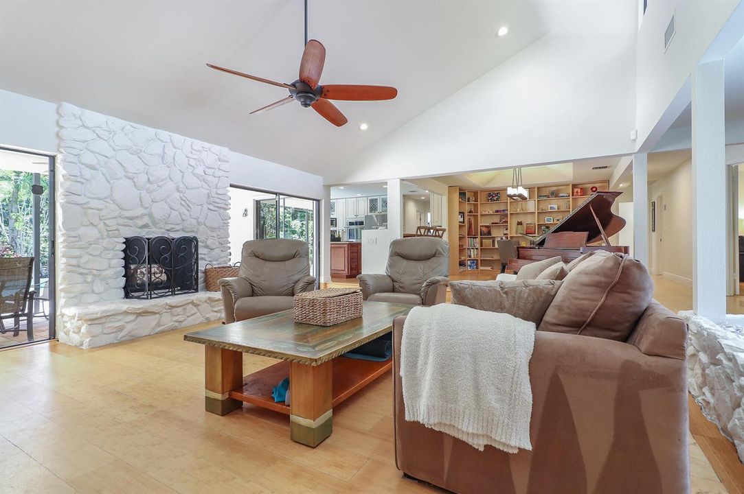 09-Living Room