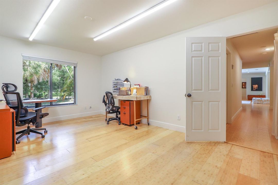 33-Bedroom 3