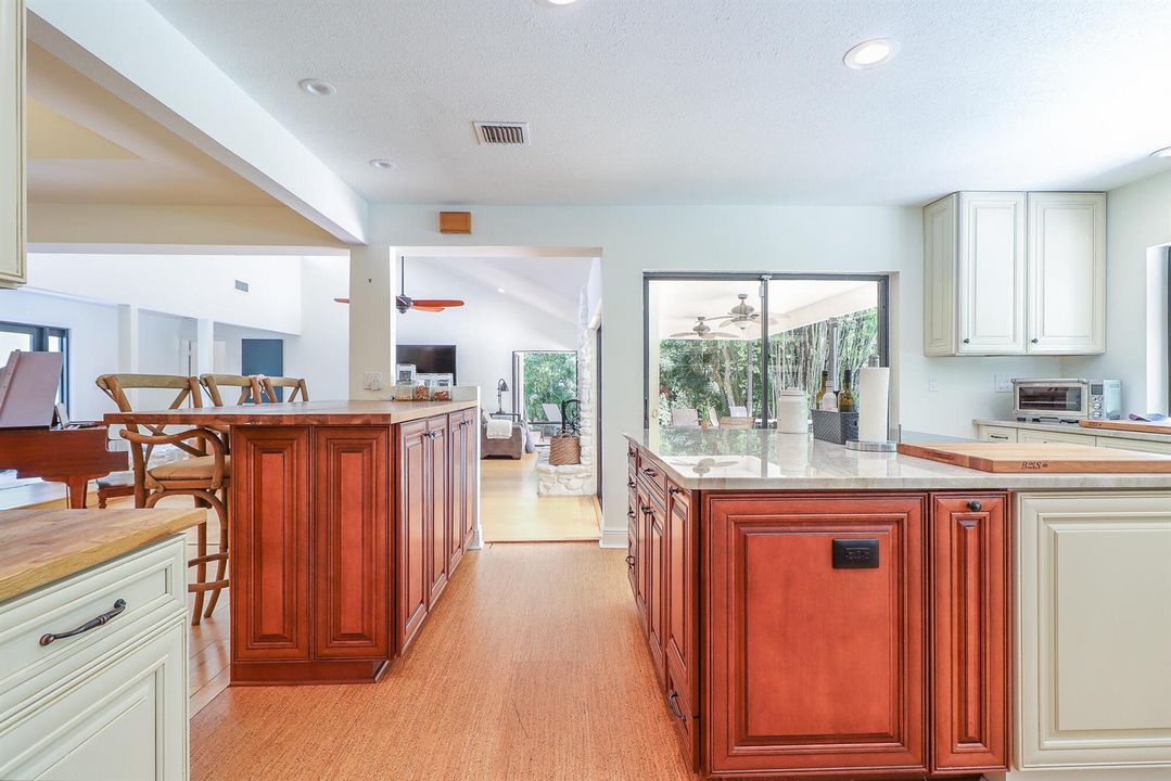 11-Kitchen