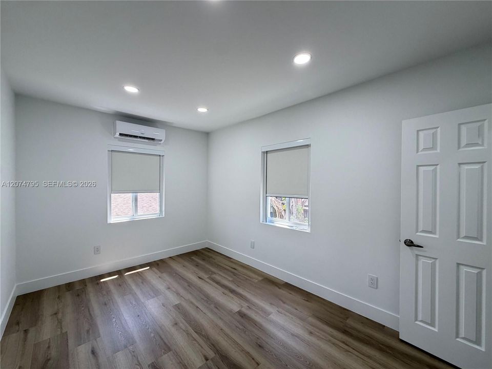 For Rent: $2,000 (1 beds, 1 baths, 0 Square Feet)