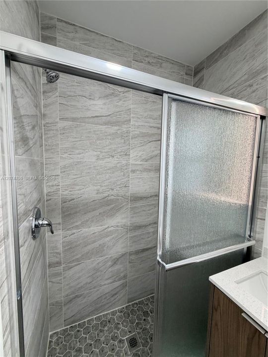 For Rent: $2,000 (1 beds, 1 baths, 0 Square Feet)