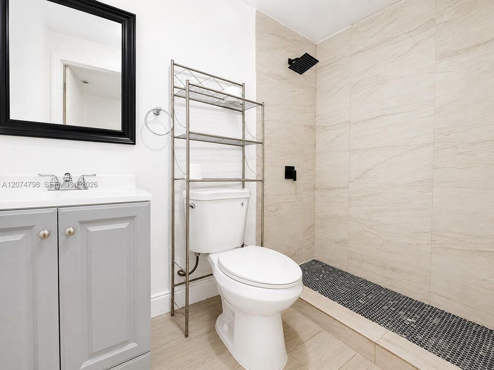 В аренду: $1,550 (1 спален, 1 ванн, 764 Квадратных фут)