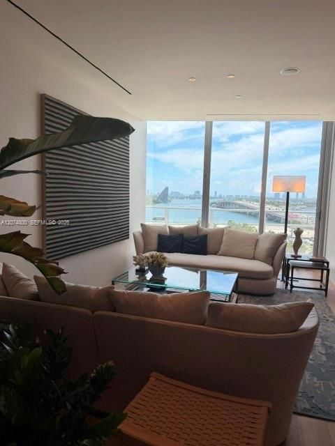 For Rent: $9,500 (2 beds, 2 baths, 0 Square Feet)