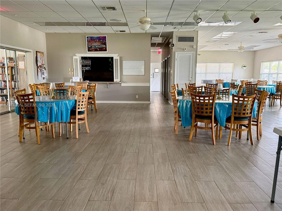 Clubhouse with bar and kitchen