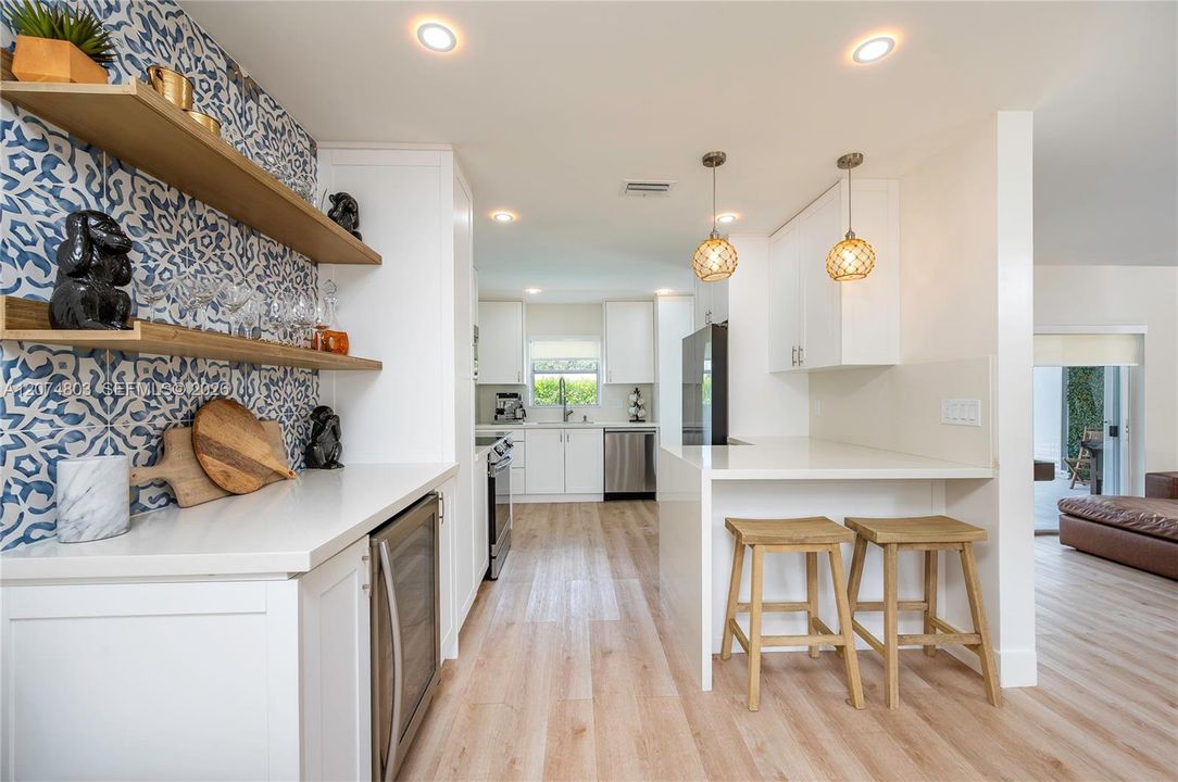 For Sale: $875,000 (3 beds, 2 baths, 1707 Square Feet)