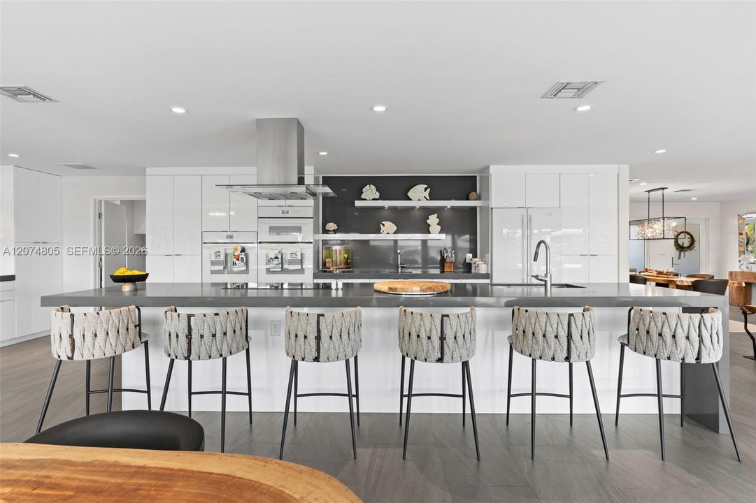 For Sale: $3,390,000 (3 beds, 2 baths, 2390 Square Feet)