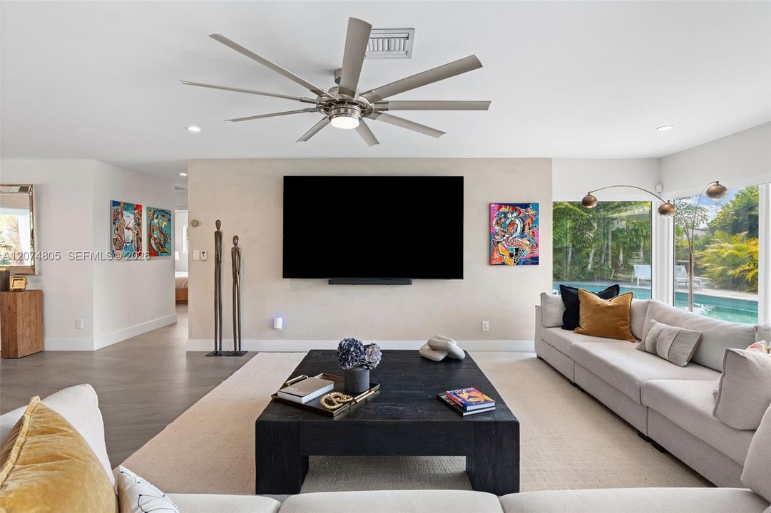 For Sale: $3,390,000 (3 beds, 2 baths, 2390 Square Feet)