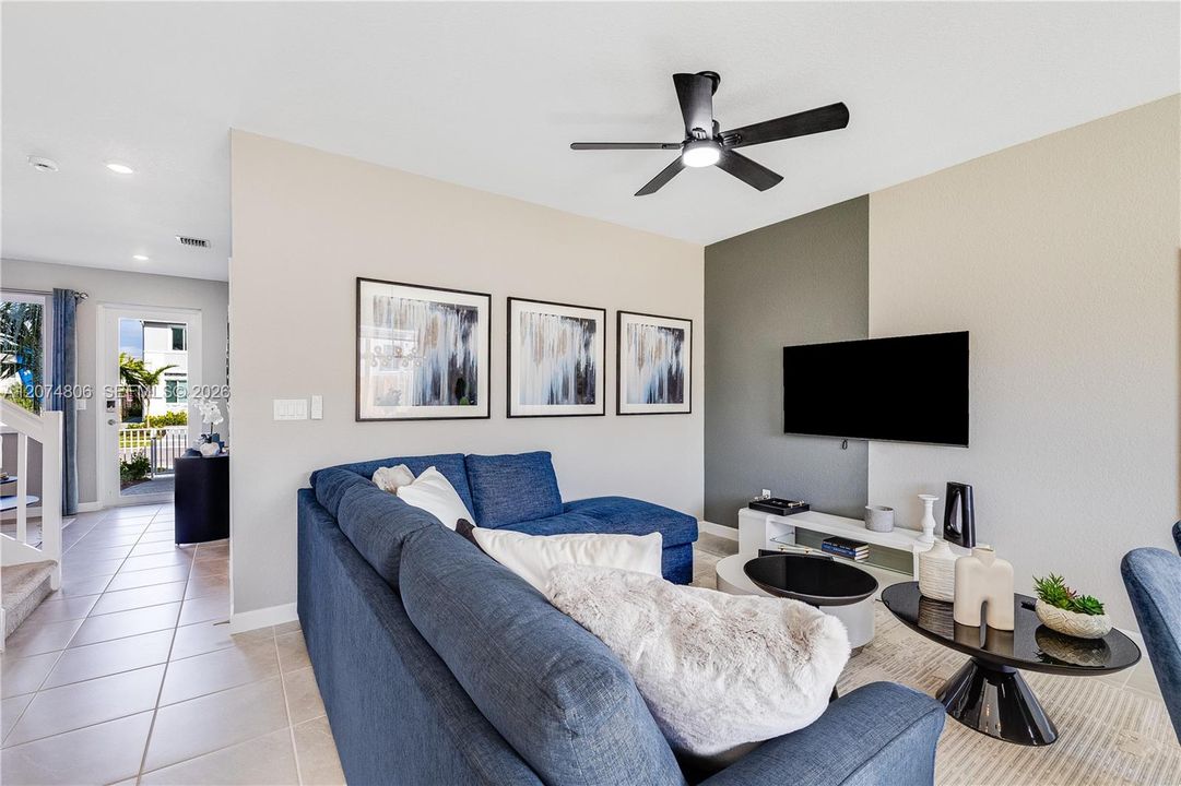 For Sale: $438,990 (3 beds, 2 baths, 1649 Square Feet)