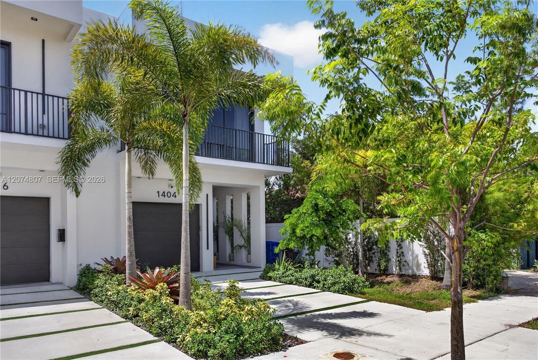 En Venta: $1,795,000 (3 camas, 3 baños, 2512 Pies cuadrados)