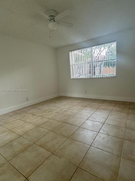 En Renta: $2,200 (2 camas, 2 baños, 984 Pies cuadrados)