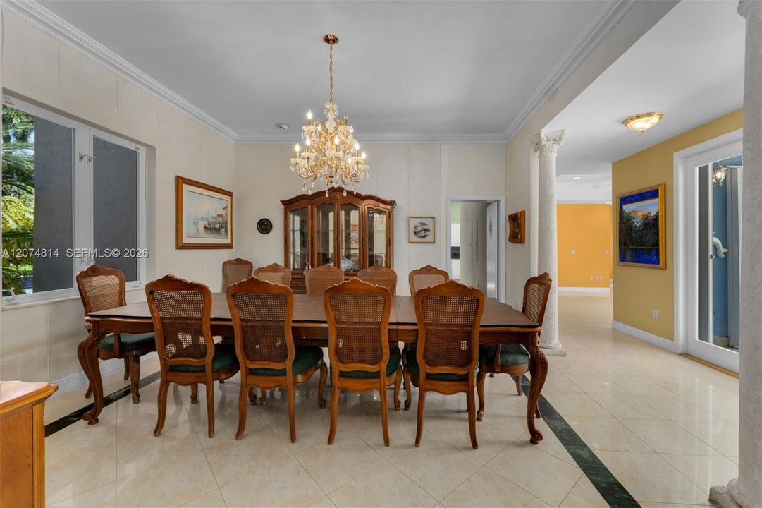 На продажу: $5,990,000 (5 спален, 4 ванн, 4759 Квадратных фут)