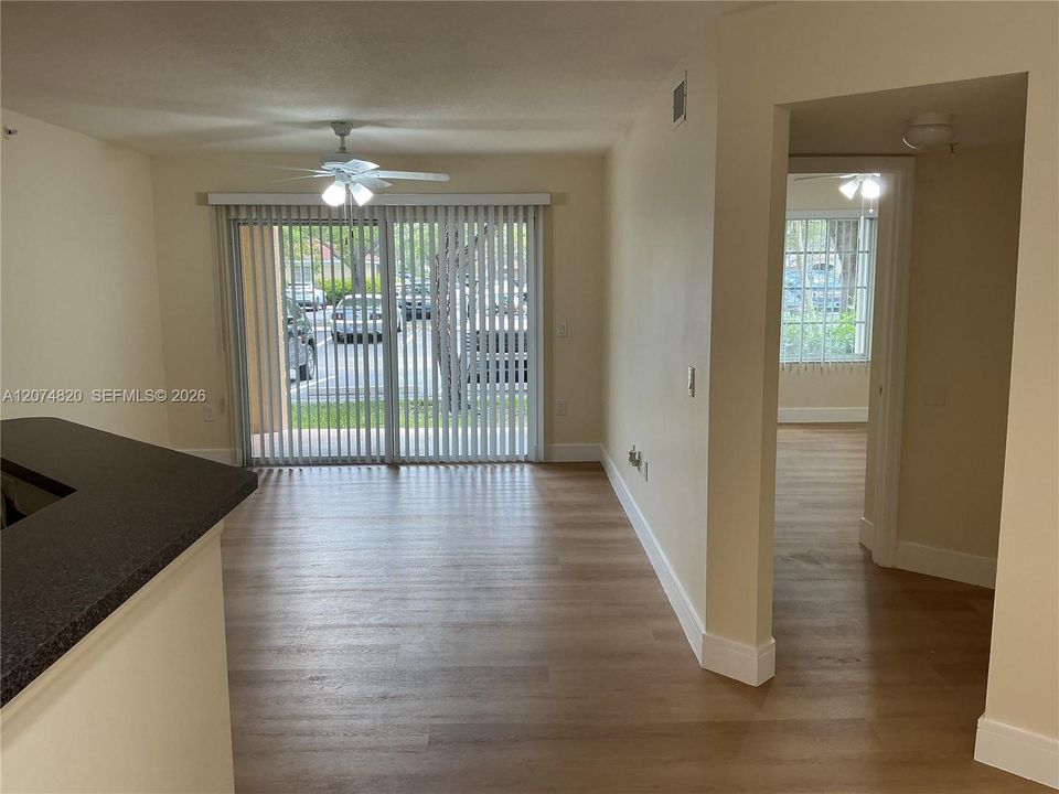 For Rent: $2,300 (2 beds, 2 baths, 1060 Square Feet)