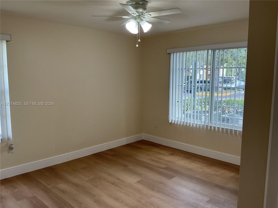 For Rent: $2,300 (2 beds, 2 baths, 1060 Square Feet)