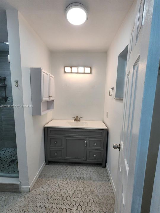 For Rent: $3,400 (3 beds, 2 baths, 1770 Square Feet)