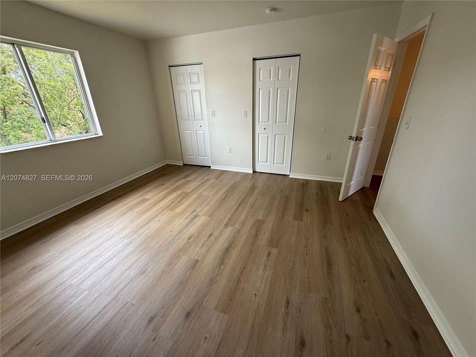 For Rent: $2,600 (3 beds, 2 baths, 1458 Square Feet)