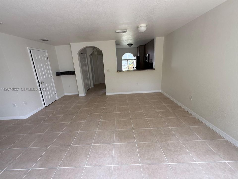 For Rent: $2,600 (3 beds, 2 baths, 1458 Square Feet)