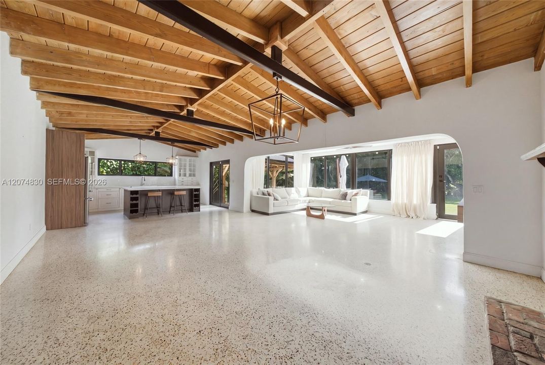 For Rent: $7,950 (4 beds, 3 baths, 2173 Square Feet)