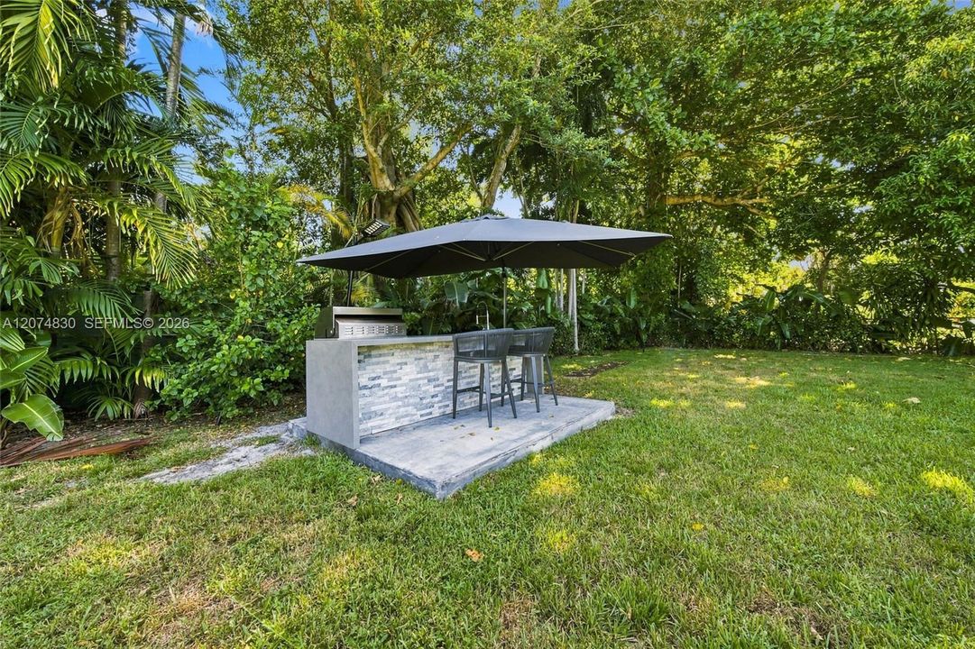 For Rent: $7,950 (4 beds, 3 baths, 2173 Square Feet)