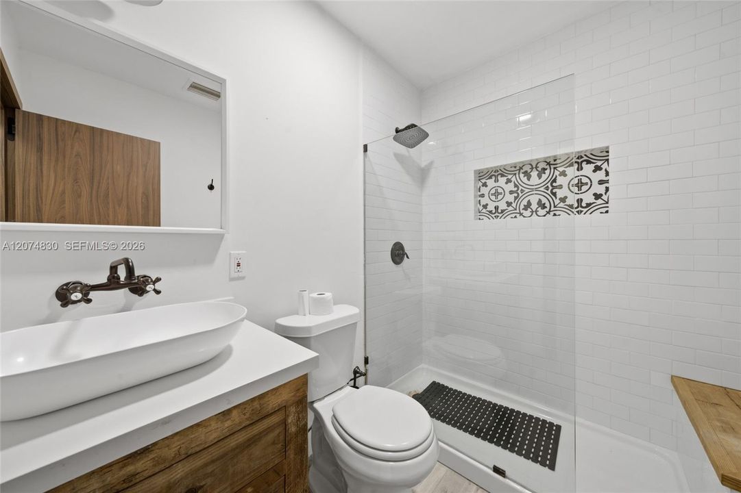 For Rent: $7,950 (4 beds, 3 baths, 2173 Square Feet)