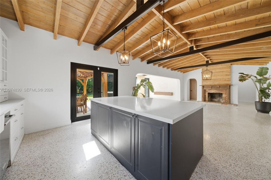 For Rent: $7,950 (4 beds, 3 baths, 2173 Square Feet)
