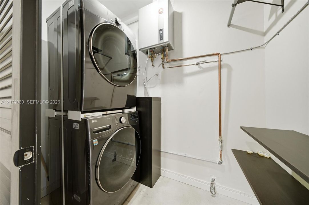 For Rent: $7,950 (4 beds, 3 baths, 2173 Square Feet)