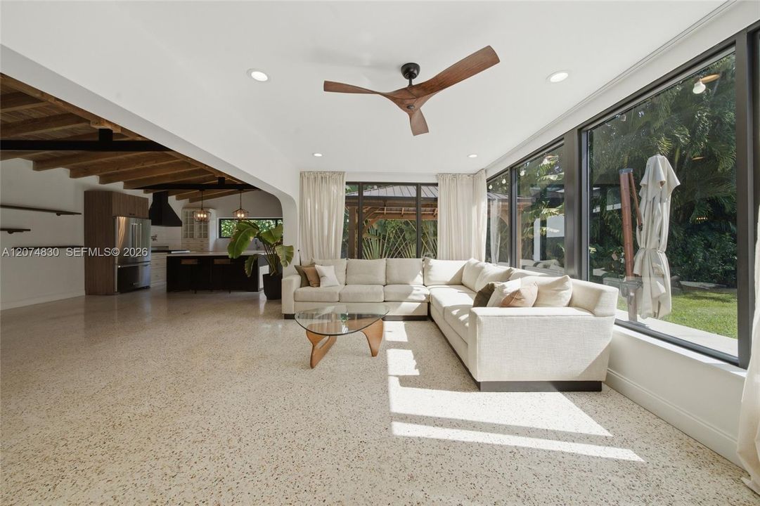 For Rent: $7,950 (4 beds, 3 baths, 2173 Square Feet)