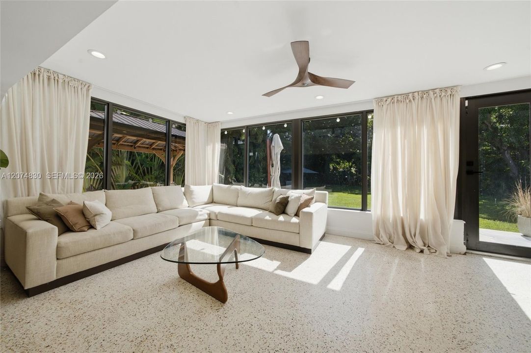 For Rent: $7,950 (4 beds, 3 baths, 2173 Square Feet)