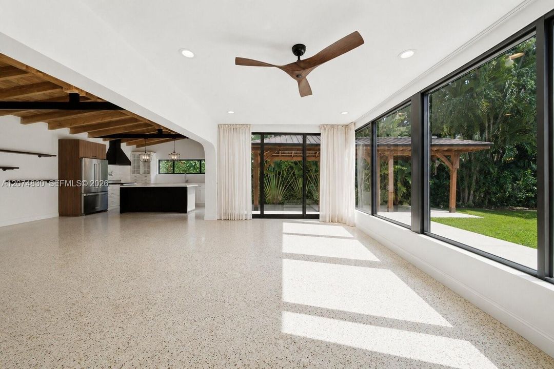 For Rent: $7,950 (4 beds, 3 baths, 2173 Square Feet)