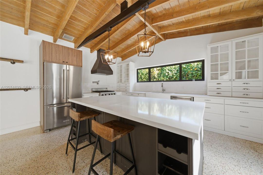 For Rent: $7,950 (4 beds, 3 baths, 2173 Square Feet)