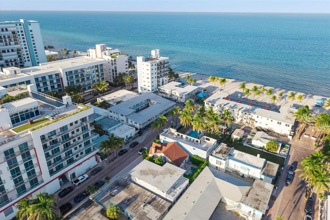 En Venta: $1,800,000 (3 camas, 2 baños, 1982 Pies cuadrados)