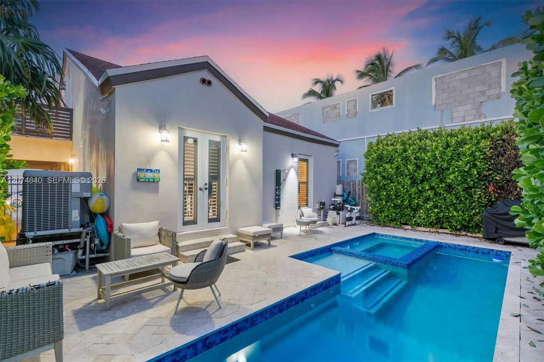 En Venta: $1,800,000 (3 camas, 2 baños, 1982 Pies cuadrados)
