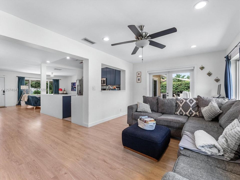 For Sale: $615,000 (3 beds, 2 baths, 1604 Square Feet)