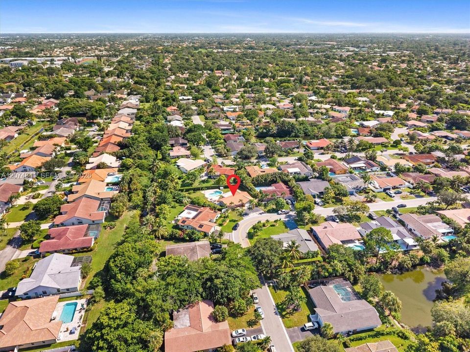 For Sale: $615,000 (3 beds, 2 baths, 1604 Square Feet)