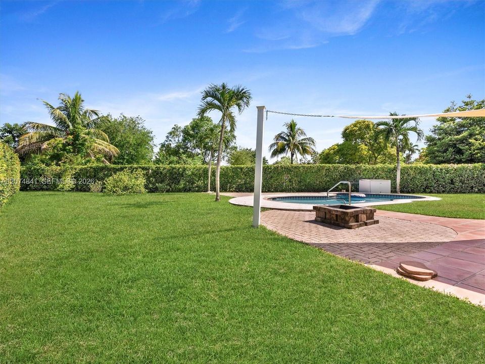 For Sale: $615,000 (3 beds, 2 baths, 1604 Square Feet)