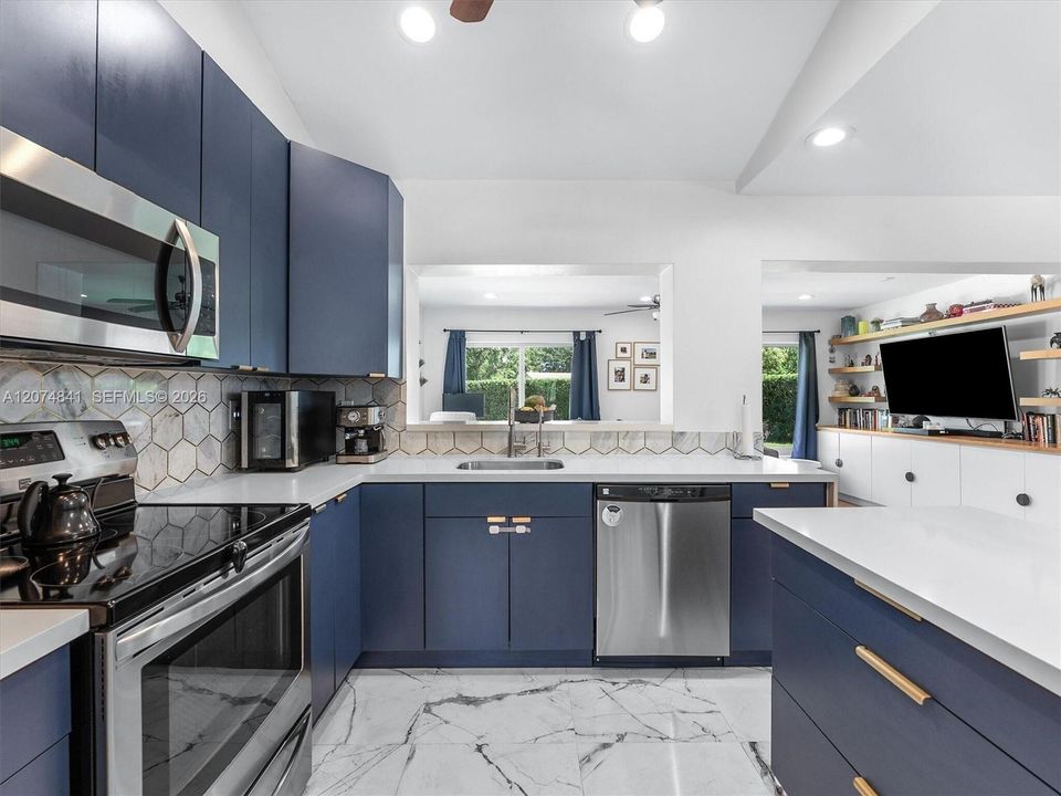For Sale: $615,000 (3 beds, 2 baths, 1604 Square Feet)