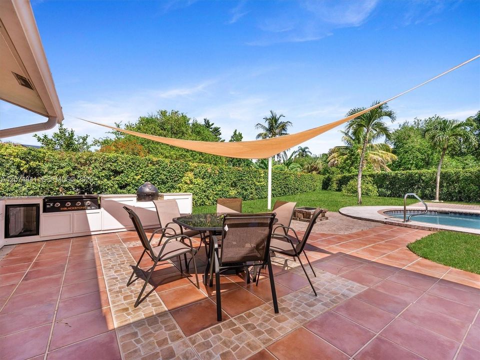 For Sale: $615,000 (3 beds, 2 baths, 1604 Square Feet)