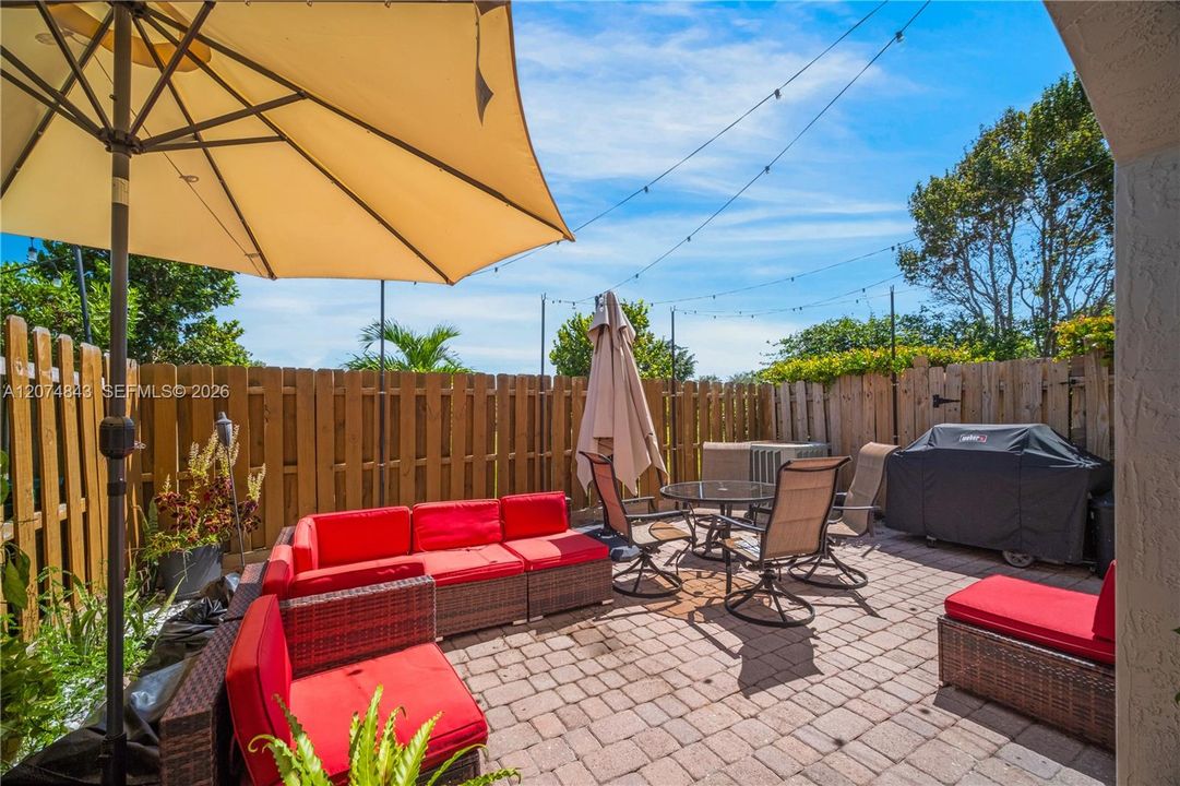 For Sale: $639,900 (3 beds, 2 baths, 1838 Square Feet)