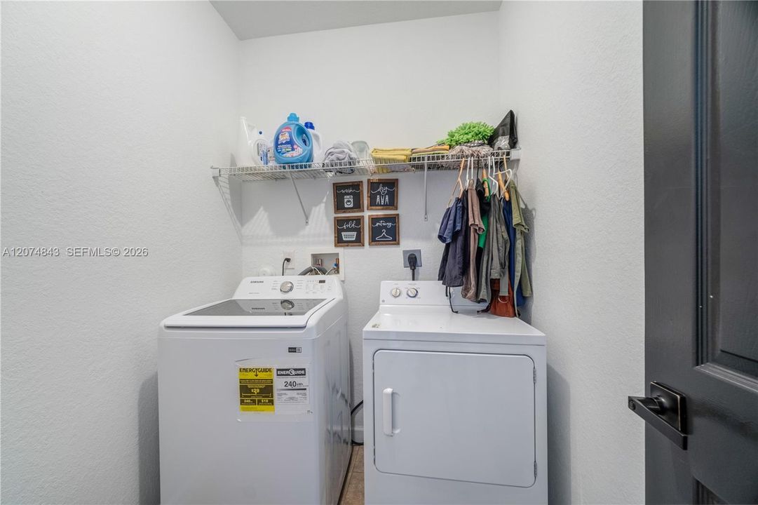 For Sale: $639,900 (3 beds, 2 baths, 1838 Square Feet)