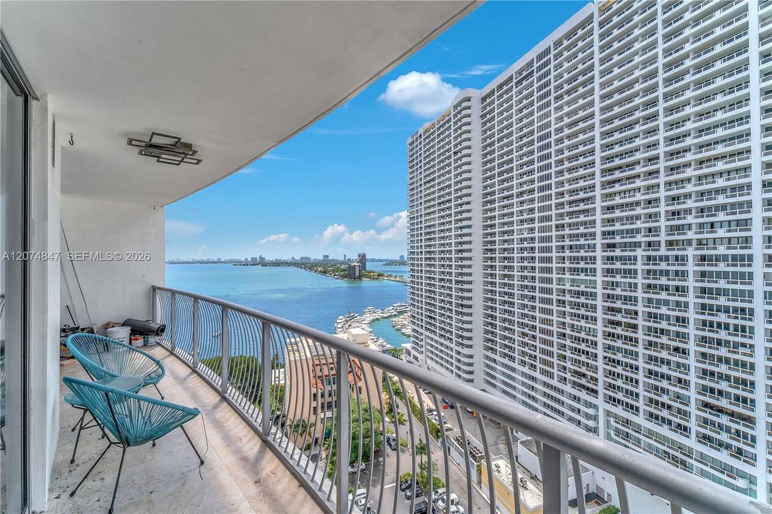 For Rent: $3,500 (1 beds, 1 baths, 791 Square Feet)