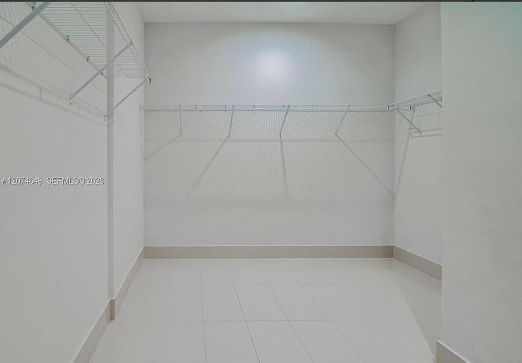 For Rent: $7,800 (3 beds, 3 baths, 1470 Square Feet)
