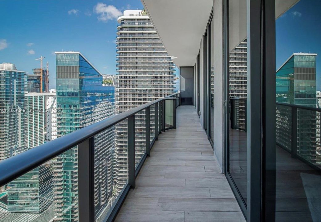 For Rent: $7,800 (3 beds, 3 baths, 1470 Square Feet)