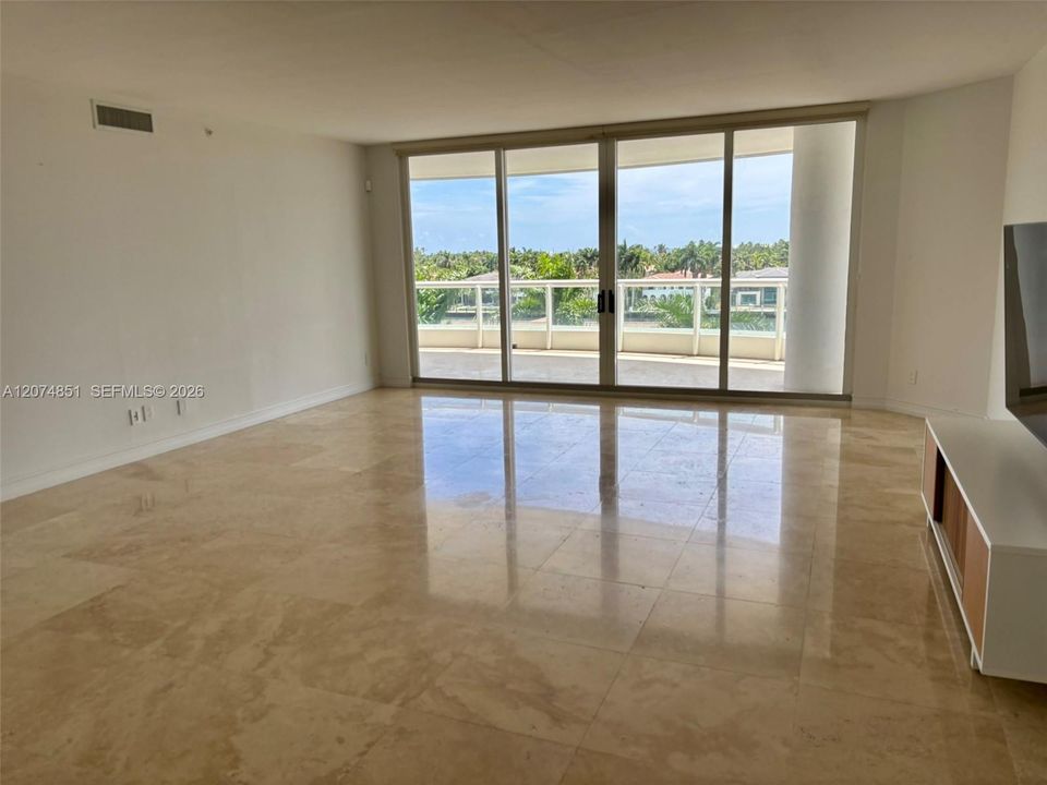 For Rent: $9,000 (3 beds, 3 baths, 2970 Square Feet)