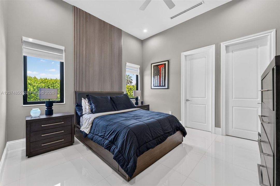 For Sale: $3,800,000 (6 beds, 6 baths, 4561 Square Feet)