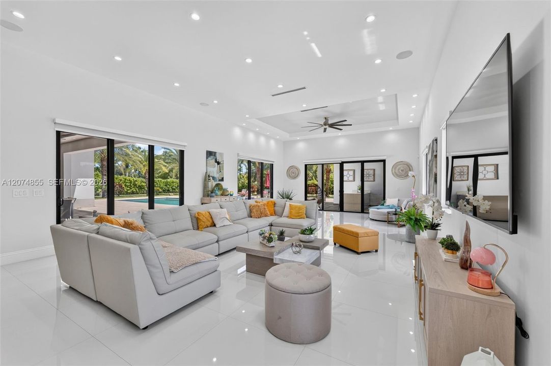 For Sale: $3,800,000 (6 beds, 6 baths, 4561 Square Feet)