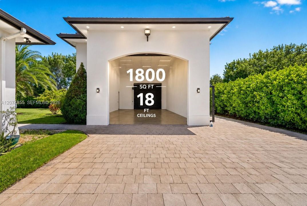 For Sale: $3,800,000 (6 beds, 6 baths, 4561 Square Feet)