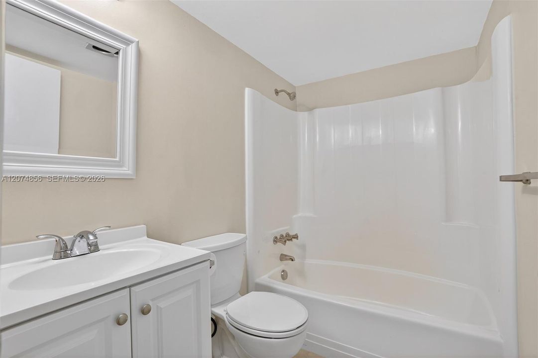 For Rent: $1,525 (2 beds, 2 baths, 946 Square Feet)