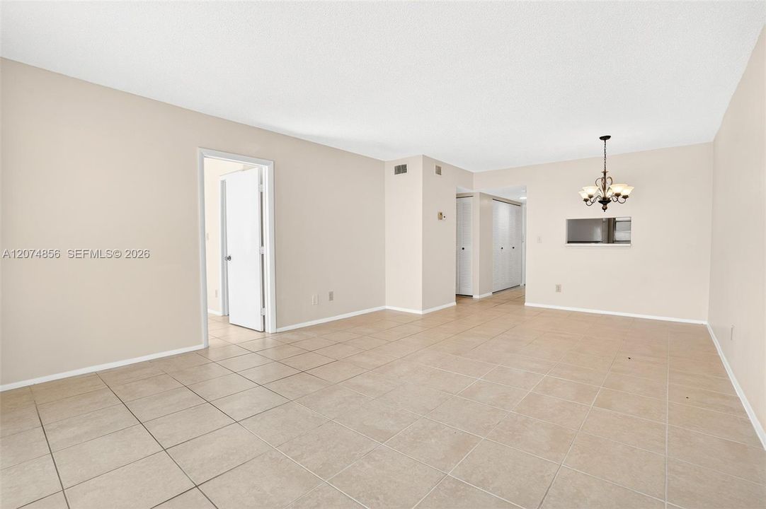 For Rent: $1,525 (2 beds, 2 baths, 946 Square Feet)