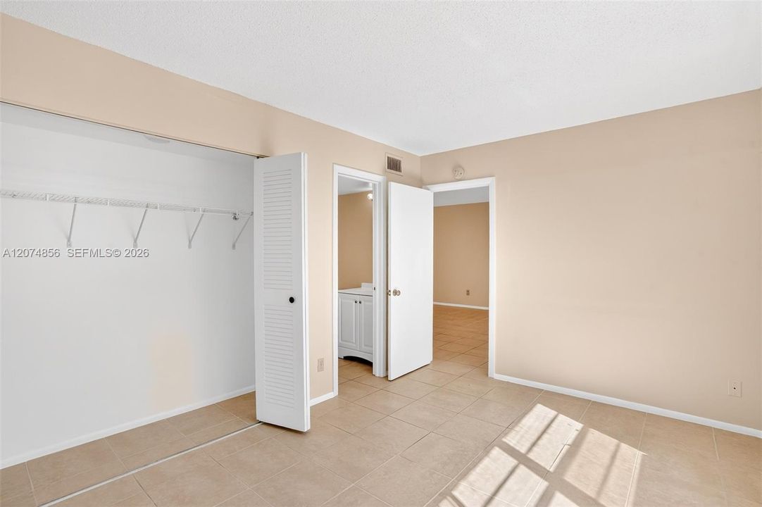 For Rent: $1,525 (2 beds, 2 baths, 946 Square Feet)